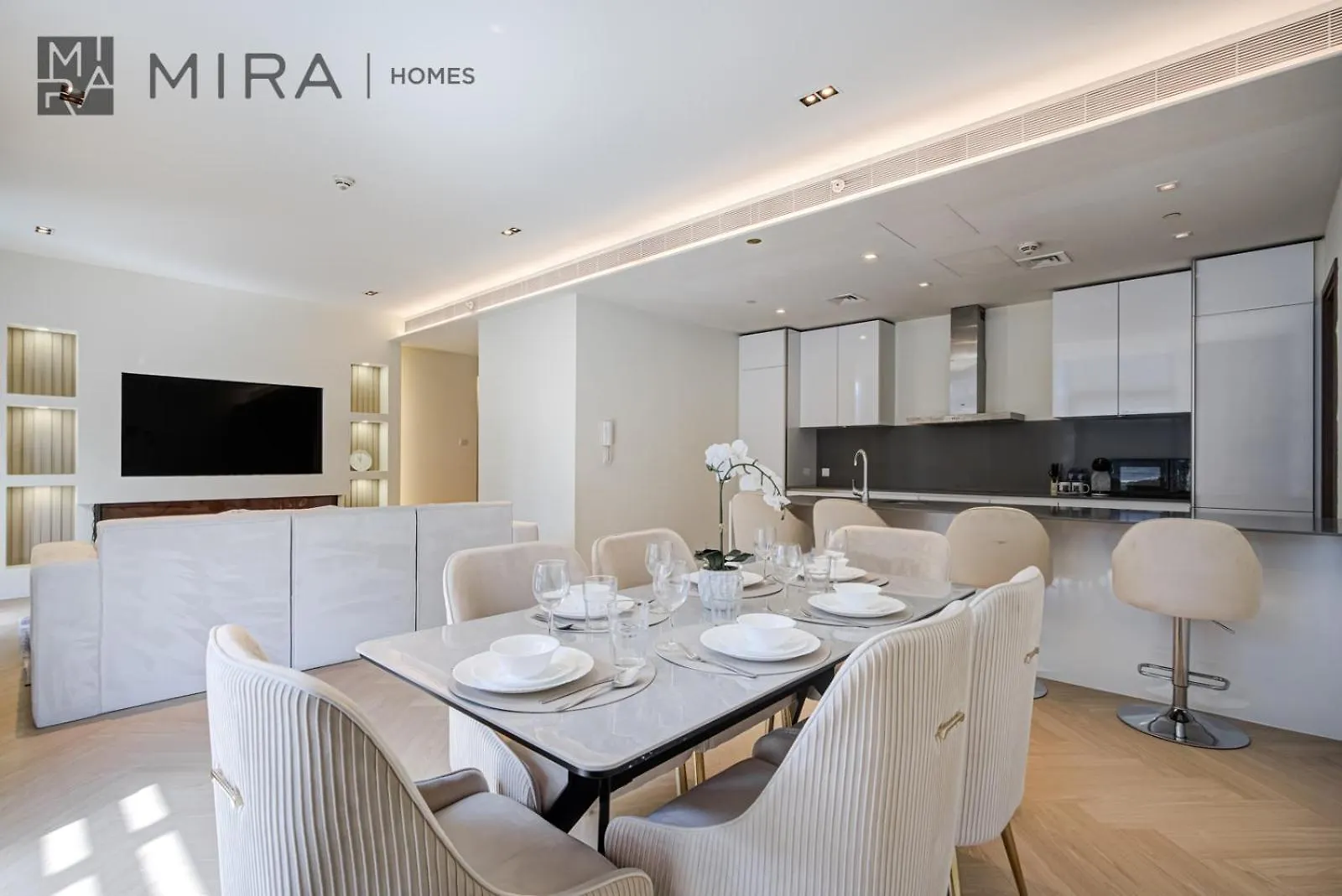 Mira Holiday Homes - City Walk - Building 5 - Next To Coca Cola Arena Дубай Апартаменты