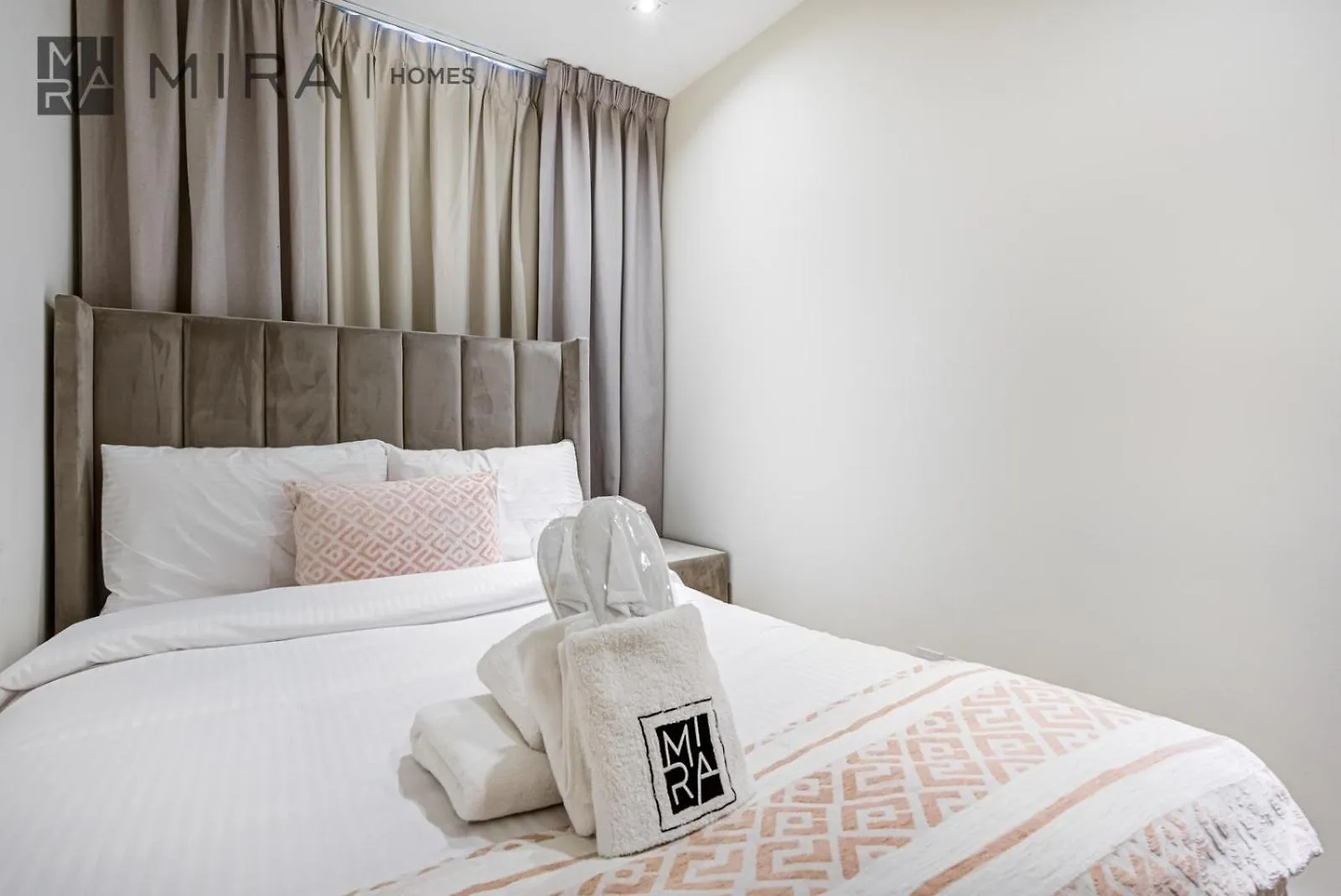 Mira Holiday Homes - City Walk - Building 5 - Next To Coca Cola Arena Дубай